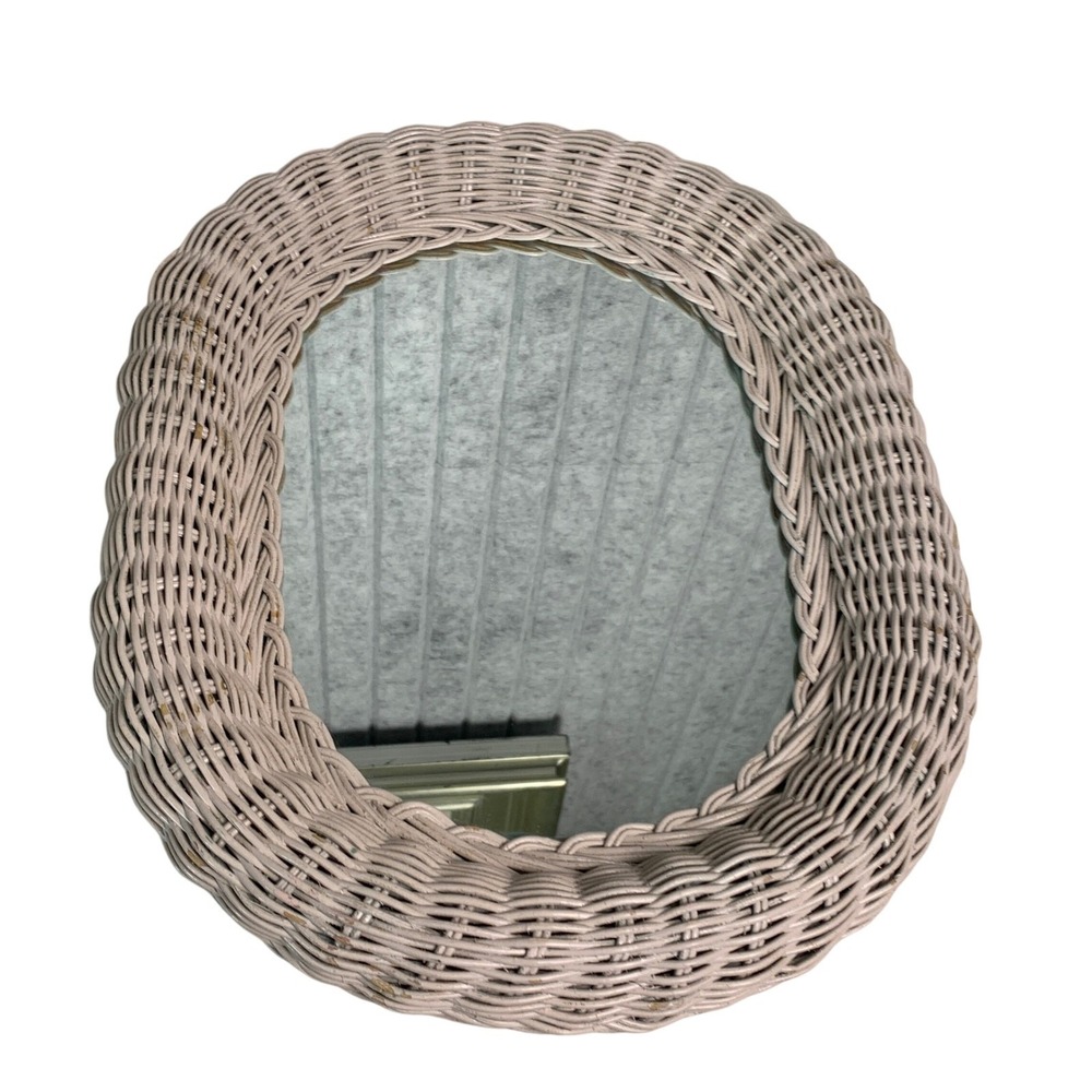 Vintage Oval Wicker Wall Mirror Pale Pink Woven Rattan Cottagecore Boho 16x12 - Picture 2 of 13